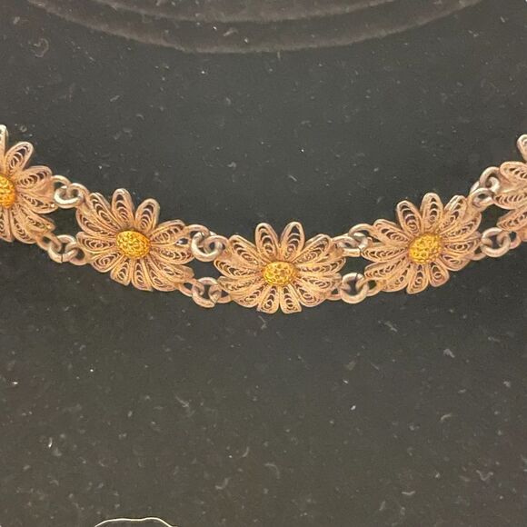 Vintage Filagree Daisy Metal Choker Necklace - Picture 3 of 4